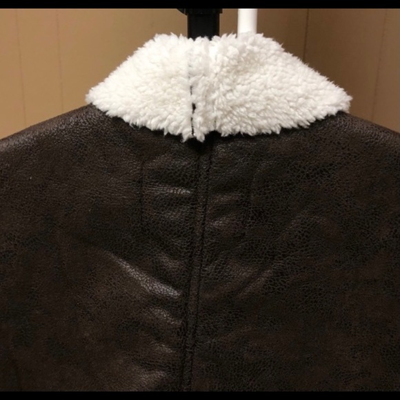 Two Toned Fur/Leather Brown Vest - Picture 3 of 5